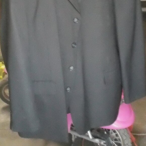 Enrico Gelini 52L Men’s Two Piece Black Pin Stripe Suit - Picture 2 of 9